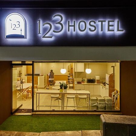 123 Hostel Seoul Exterior photo