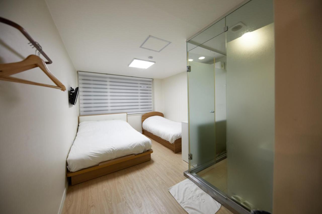 123 Hostel Seoul Exterior photo